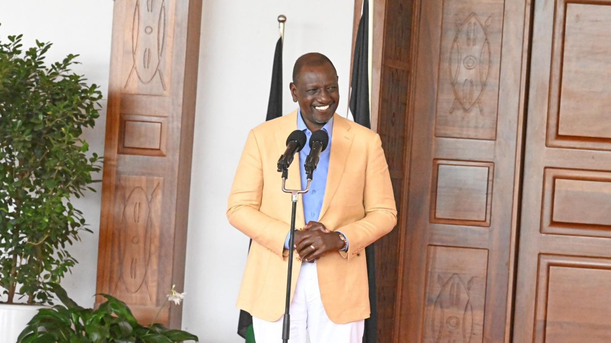 RUTO APPLAUDS POLICE EFFORTS IN MAINTAINING PEACE